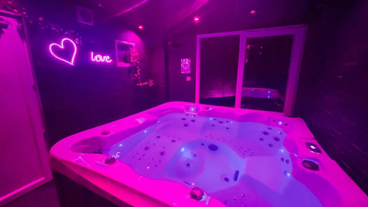 Appart Avec Jacuzzi, Et Terrasse Marseille Exterior photo